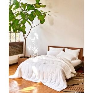 Buffy Breeze eucalyptus duvet comforter queen / full 90" x90" nwot